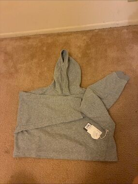 Vuori Heather Gray Cropped Hoodie